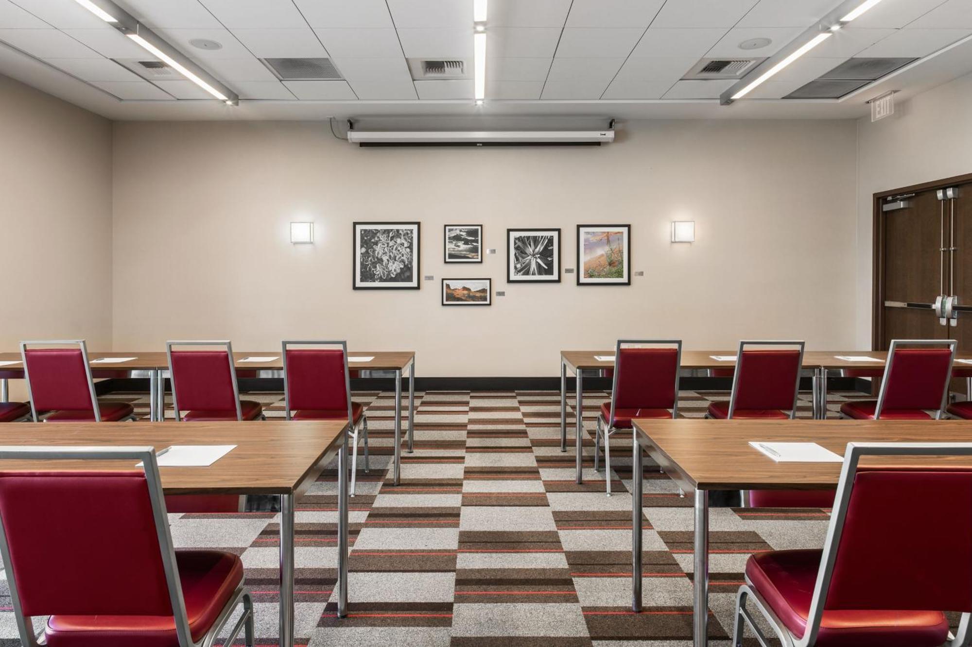 Four Points By Sheraton At Phoenix Mesa Gateway Airport Экстерьер фото